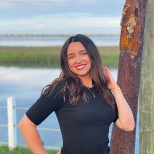 Meet your Posher, Jade